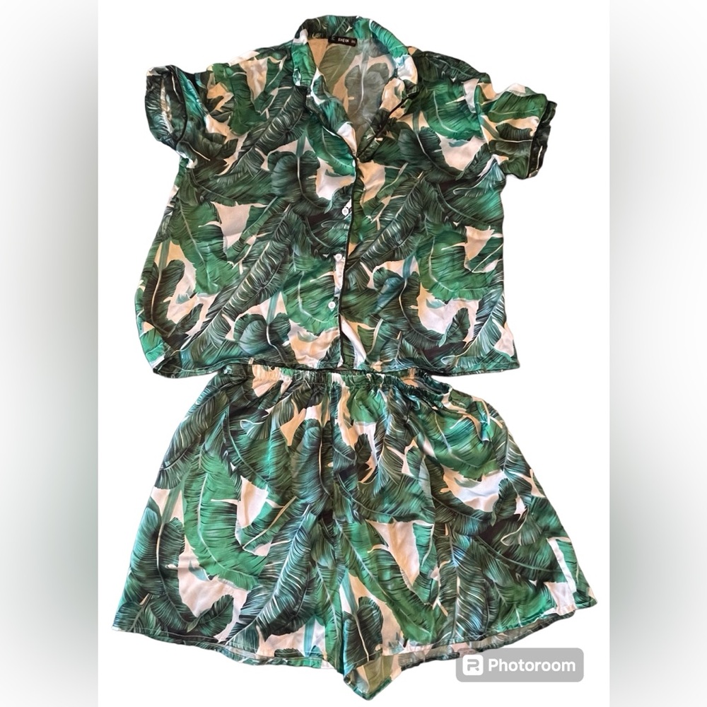 Shein Tropical Green Palm 2 piece Pajamas set Size 0XL